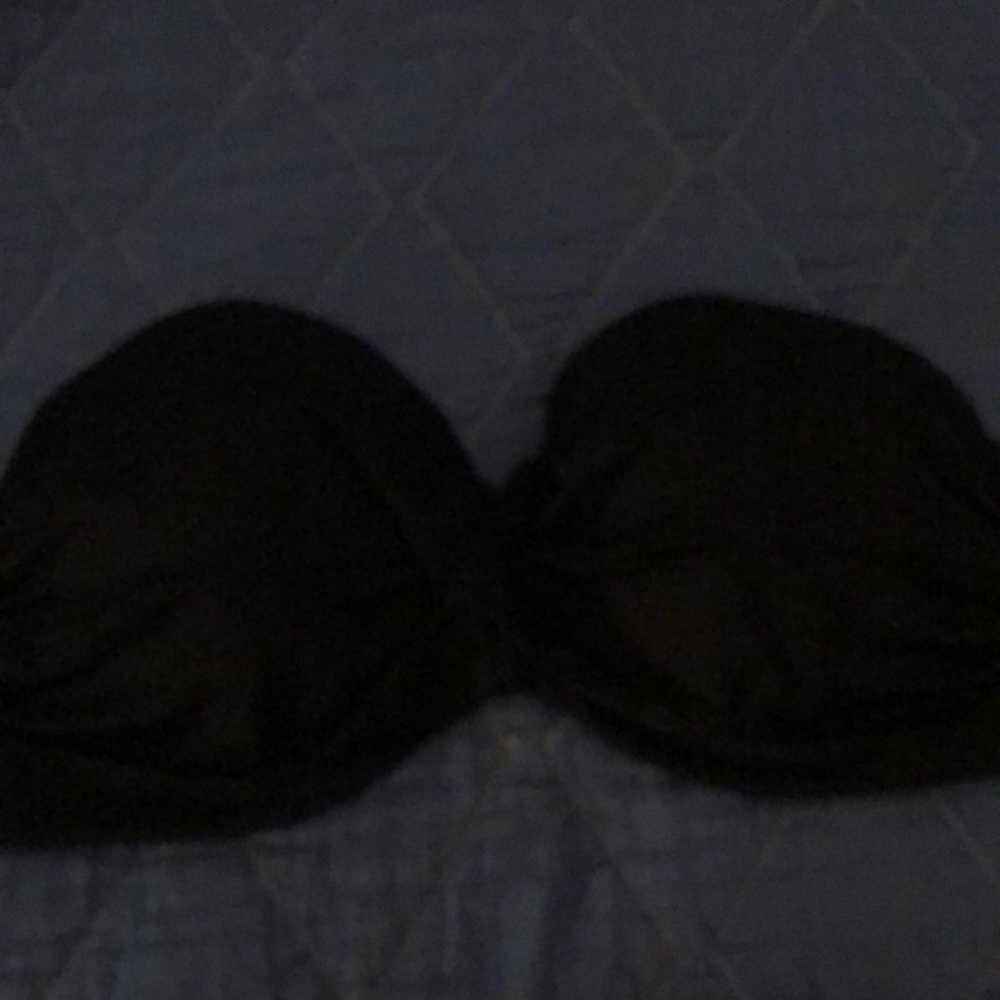 Strapless bikini top
